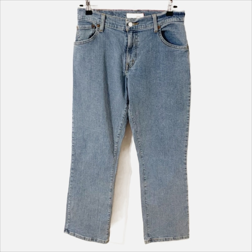 Levi’s 550 Relaxed Boot Cut Light Wash Jeans Size 6S MIS Mid Rise Y2K Mid 2000s